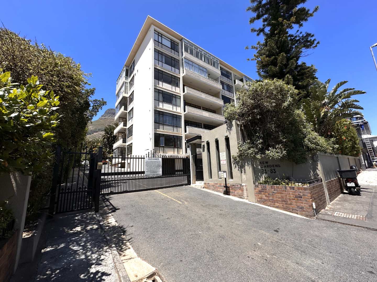 0 Bedroom Property for Sale in Sea Point Western Cape